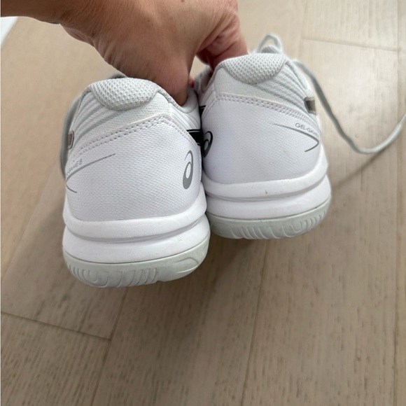 ASICS Gel Game 8 Sneakers in White & Black - Picture 6 of 7
